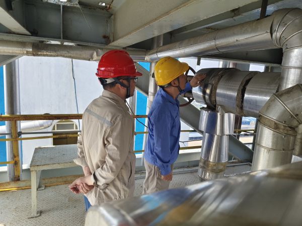 6月5日上午，尿素車間開展節(jié)前安全檢查.jpg